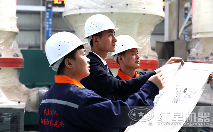 精湛技術(shù)人員現(xiàn)場(chǎng)指導(dǎo)設(shè)備的生產(chǎn)、制造