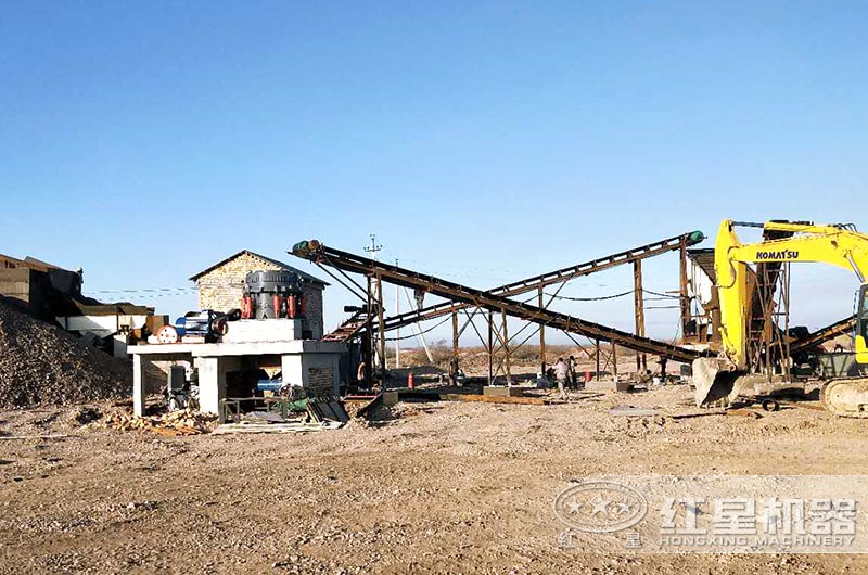 顎式破碎機(jī)、圓錐破碎機(jī)作業(yè)現(xiàn)場(chǎng)